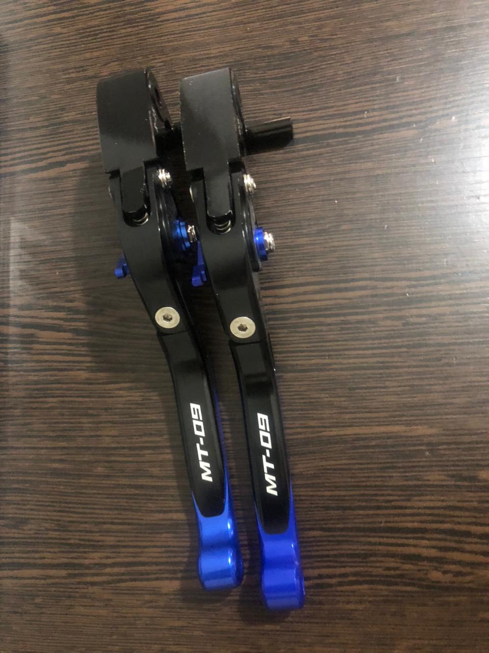 juego de manetas deportivas para yamaha mt 09 (freno y embrague) juego de manetas deportivas para yamaha mt 09 (freno y embrague)